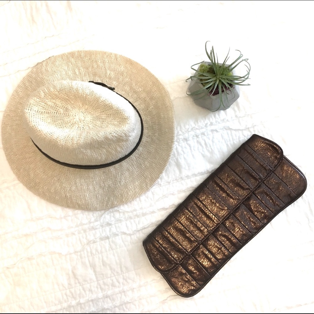 🥃Glam Bronze Sheen Clutch